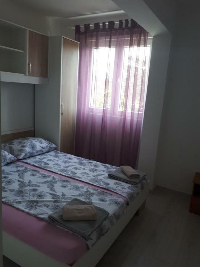 Apartmani Ivana Lopar Exterior foto